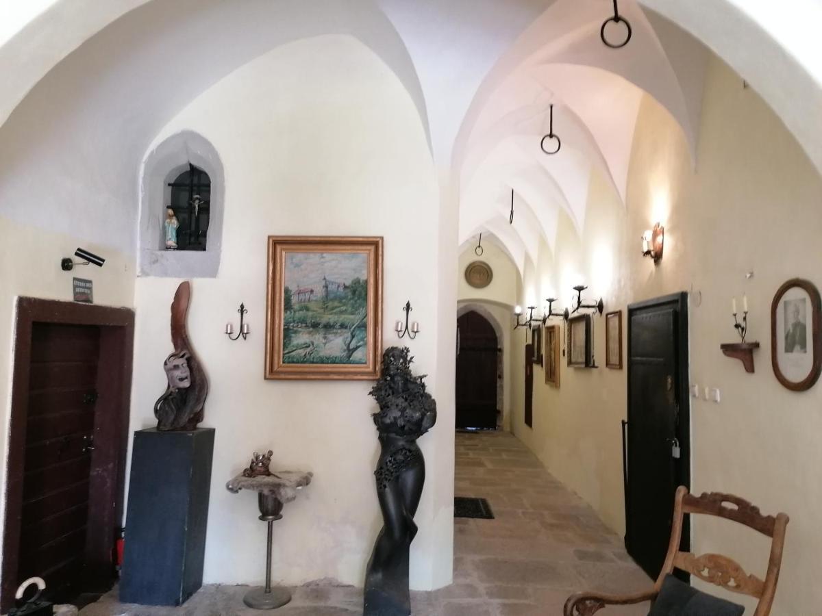 Gothic House Apartments Kremnica Bagian luar foto