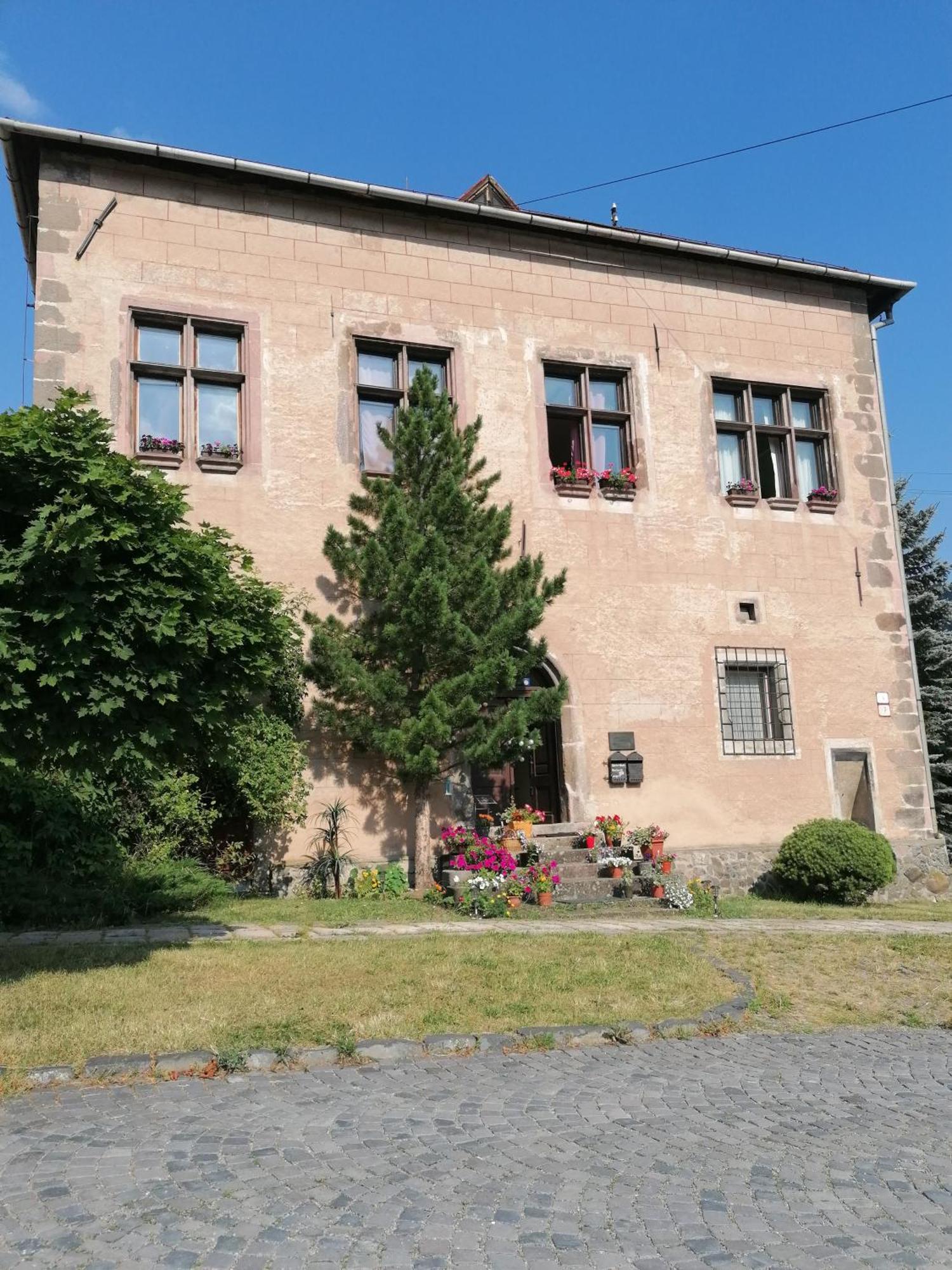 Gothic House Apartments Kremnica Bagian luar foto