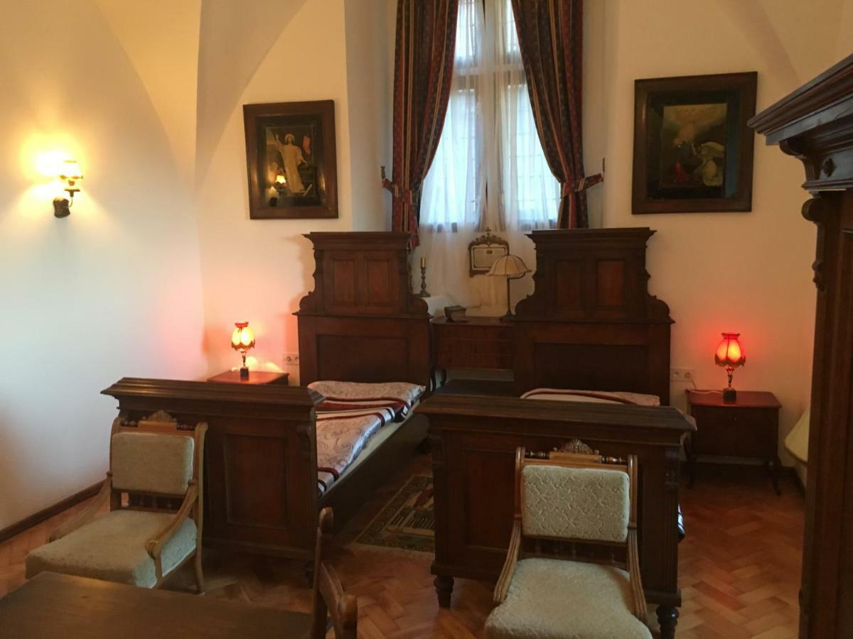 Gothic House Apartments Kremnica Bagian luar foto